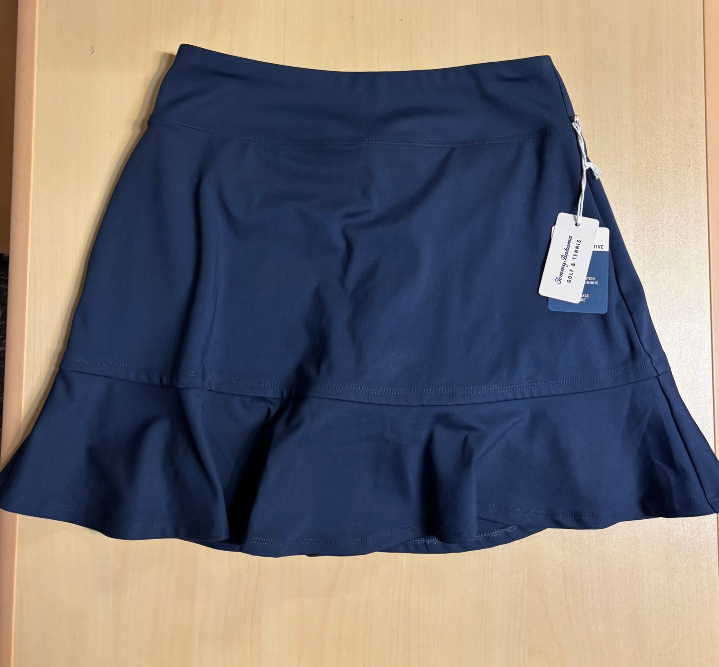#122 New with tags Tommy Bahama XS Golf and Tennis Skirt