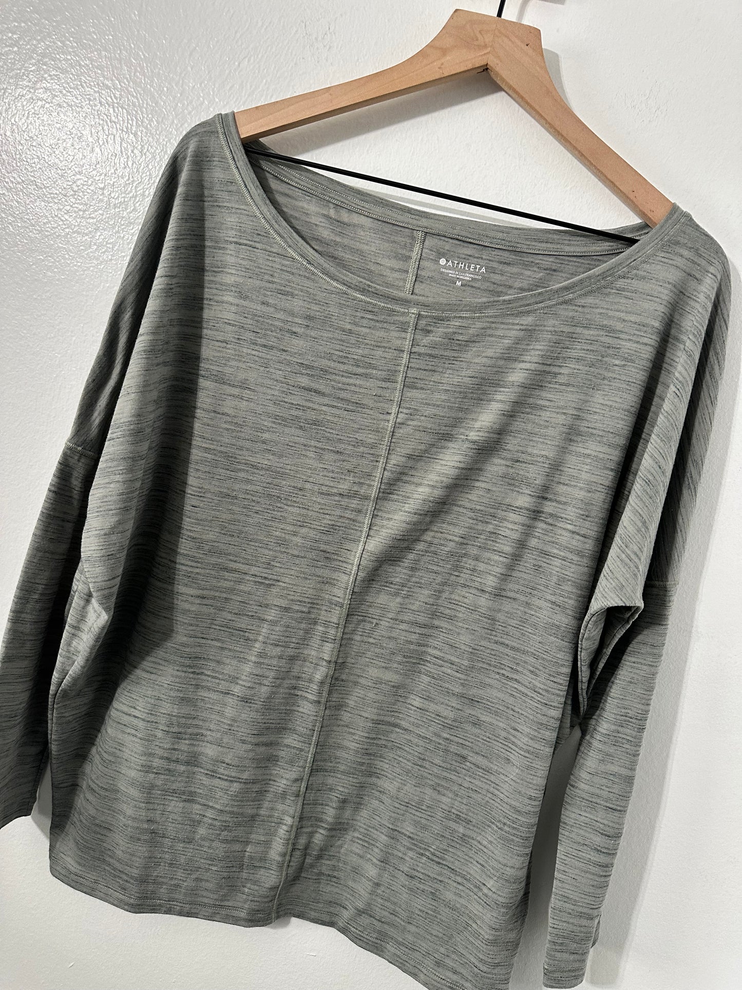 #111 Athleta Flow Essence Space Dye Heathered Green Dolman Wide Neck Top Medium