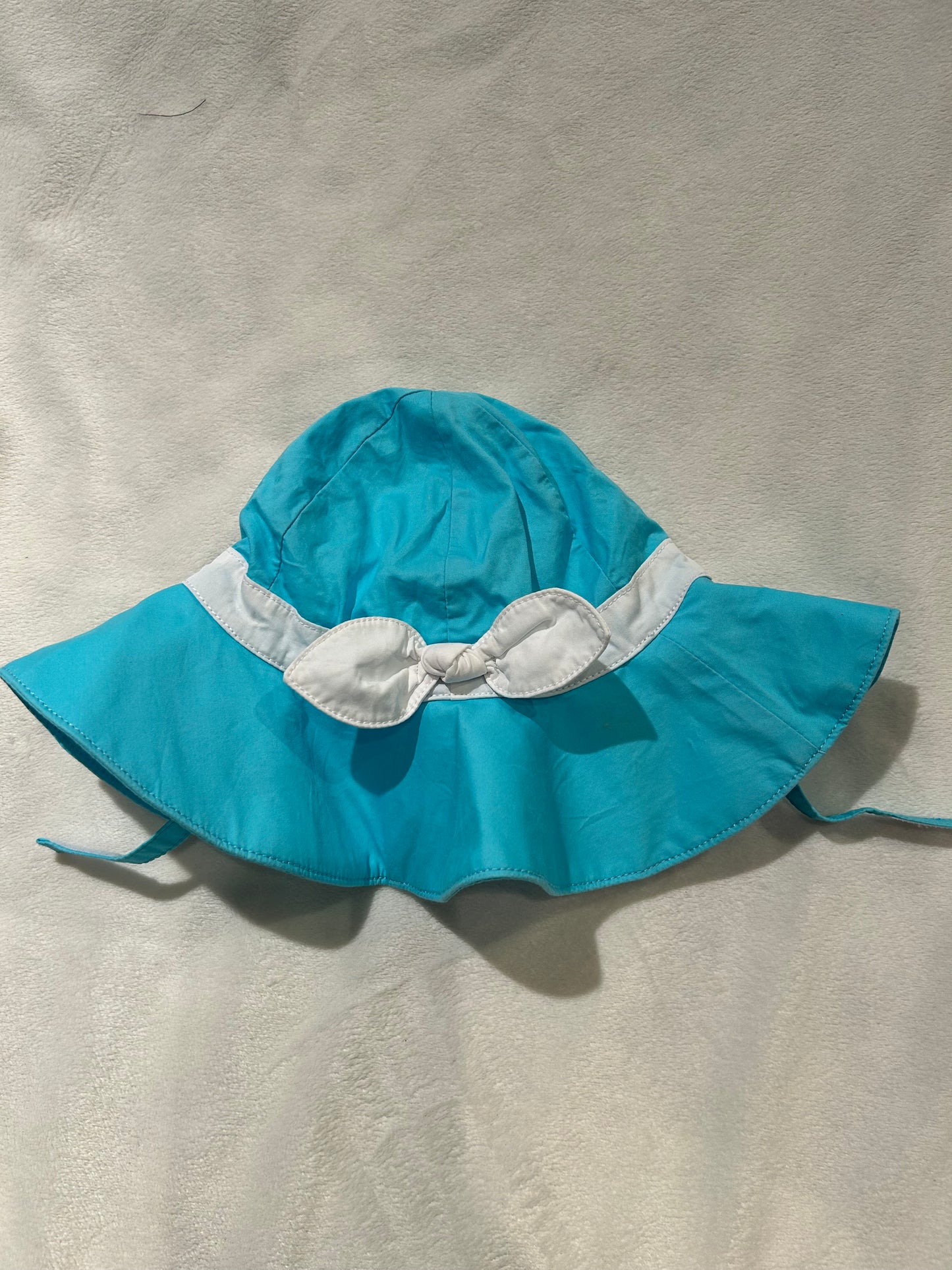 Girls 3-6 months beach hat - Teal with white bow