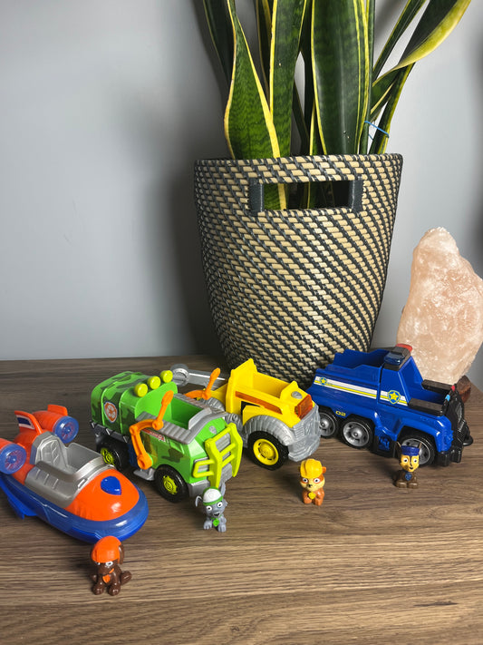 Seller#213 Paw Patrol Set of 4 Vehicles & Characters VGUC!