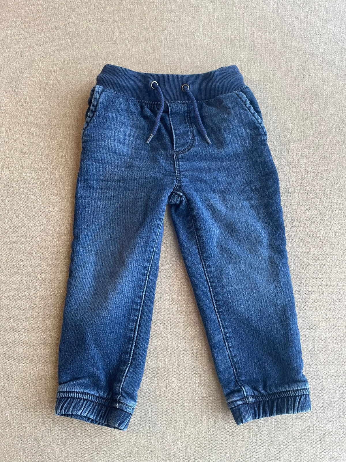Seller #12 | OshKosh | Boys Jeans | Functional drawstring and elastic waist | EUC | SIze 2T