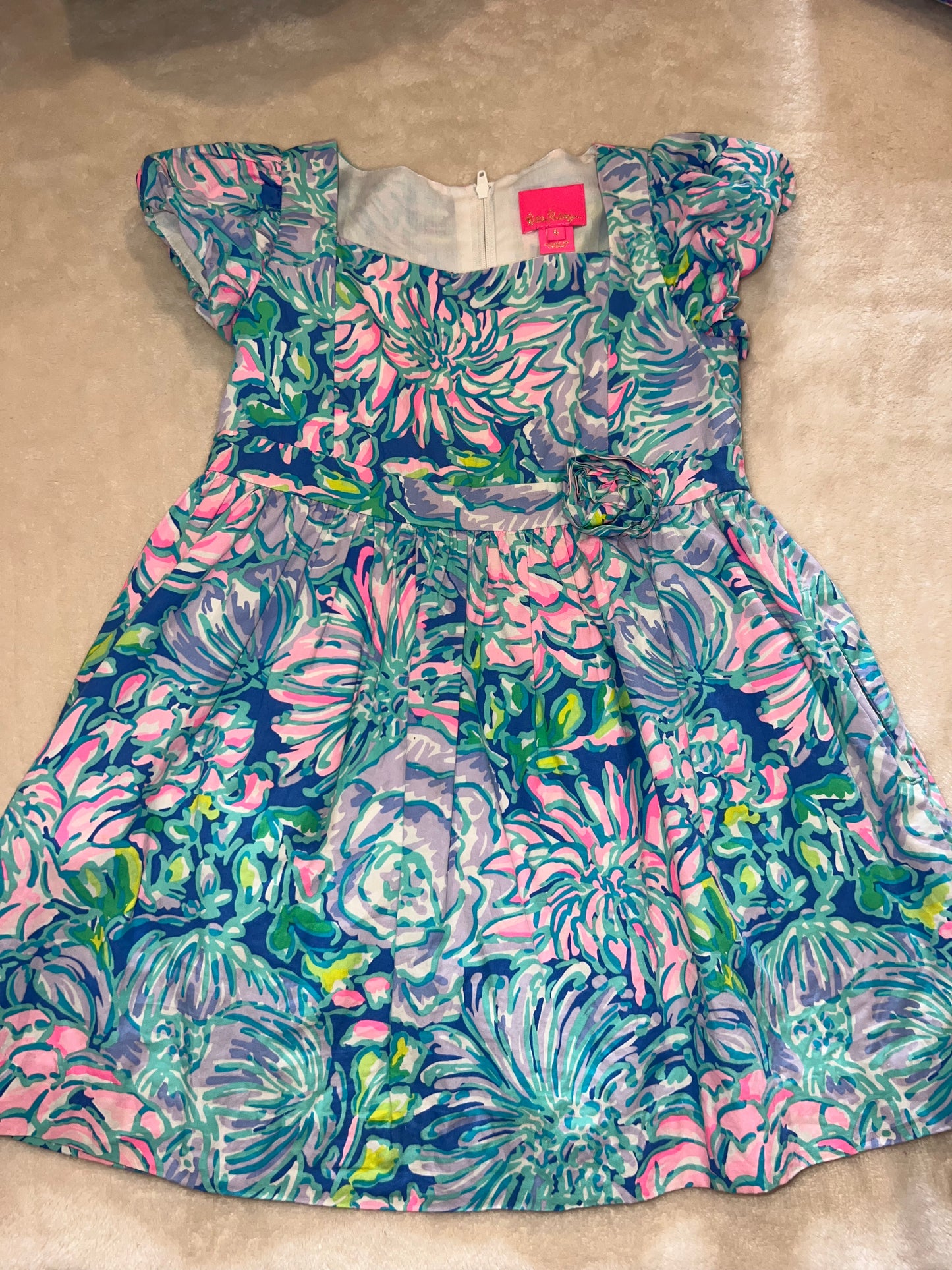#46 Girls 5T Lilly Pulitzer dress with cap sleeve detail and full skirt- so beautoful worn one time hung dry
