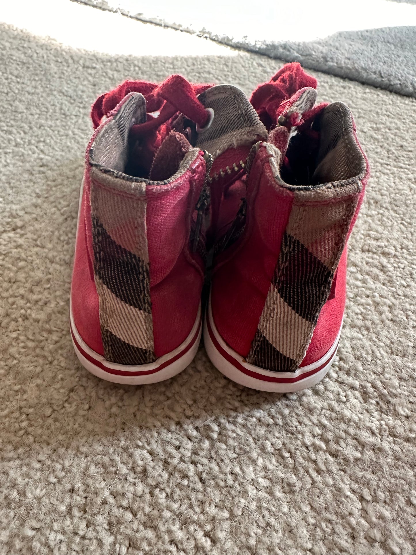 Burberry high tops size 27