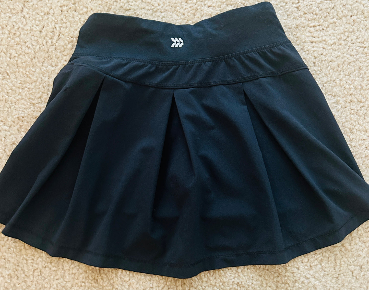 #15 *Reduced* All In Motion 8 Skort