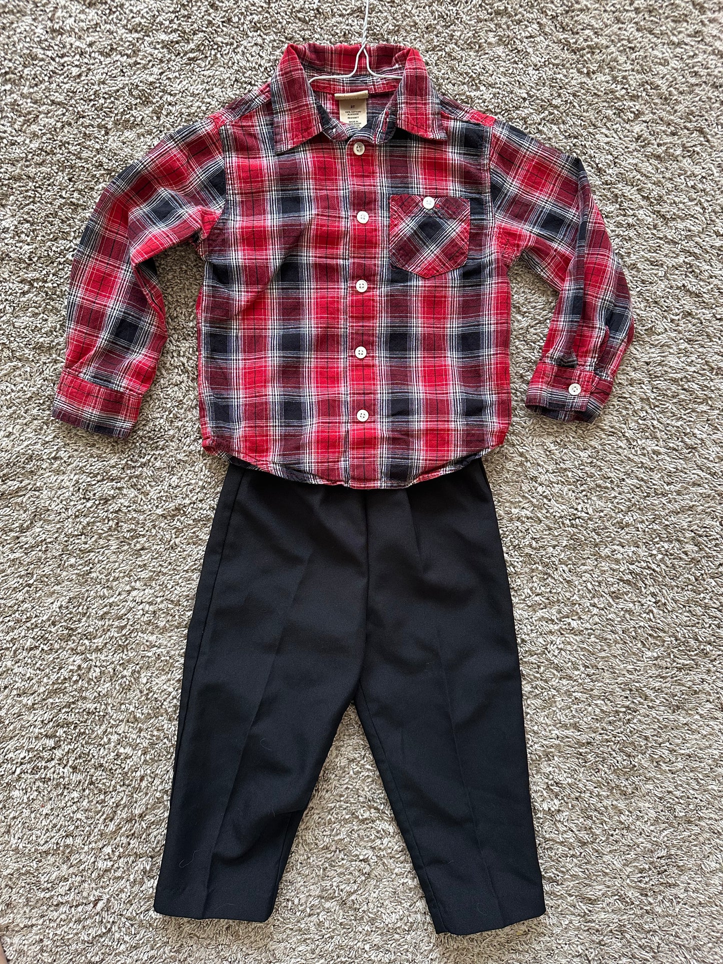 #72A EUC Boys Button-Up/Pants Outfit, 3T