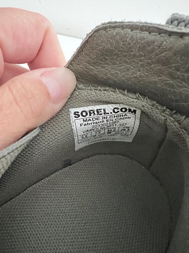 #176 - Sorel women’s green suede wedge booties | 9.5