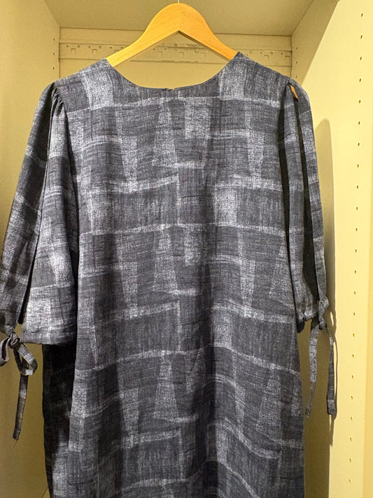 #112 Navy Blue Patterned Knee Length Shift Dress Women's Size Large