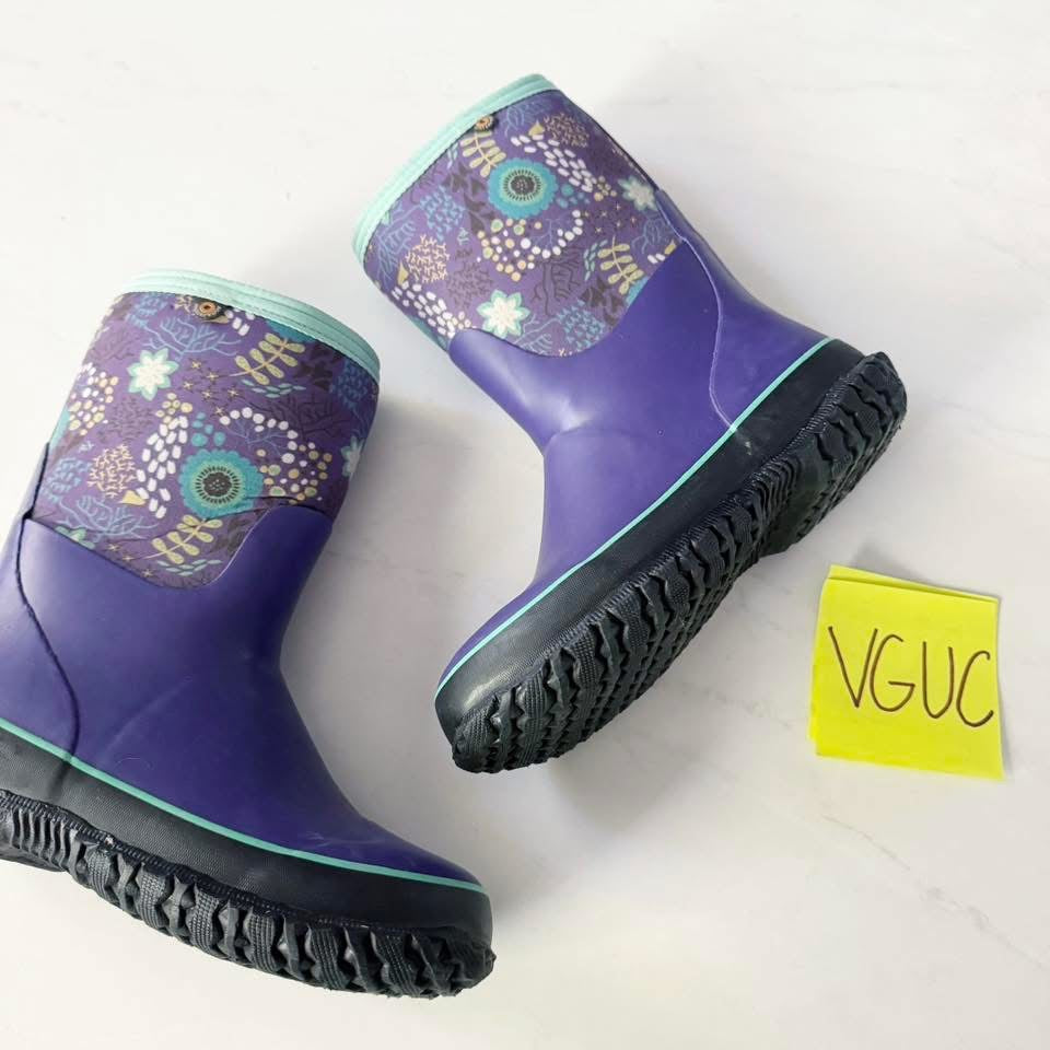 Seller 196 girls bog snow boots youth 3