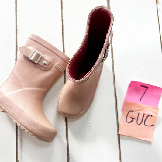 Seller 196- Hubble and Duke muted mauve rain boots 7