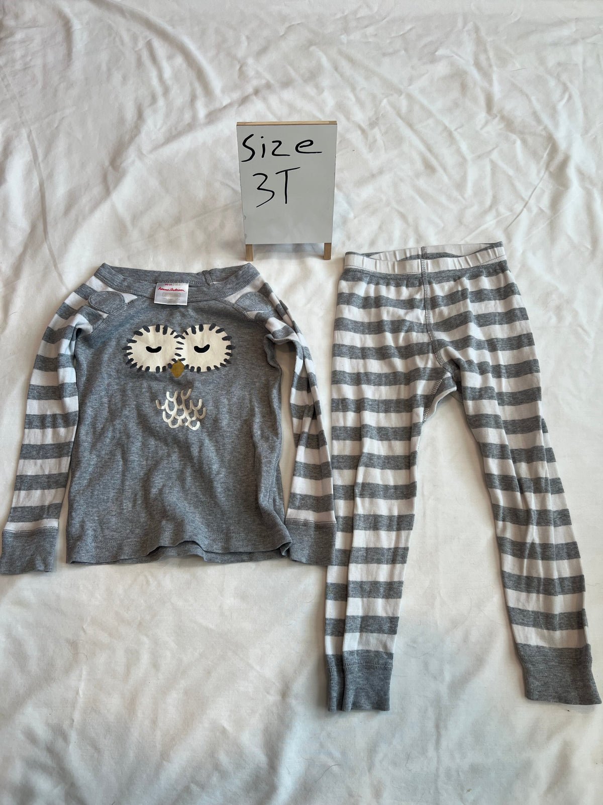 #24 size 3t  Hanna Andersson pajamas