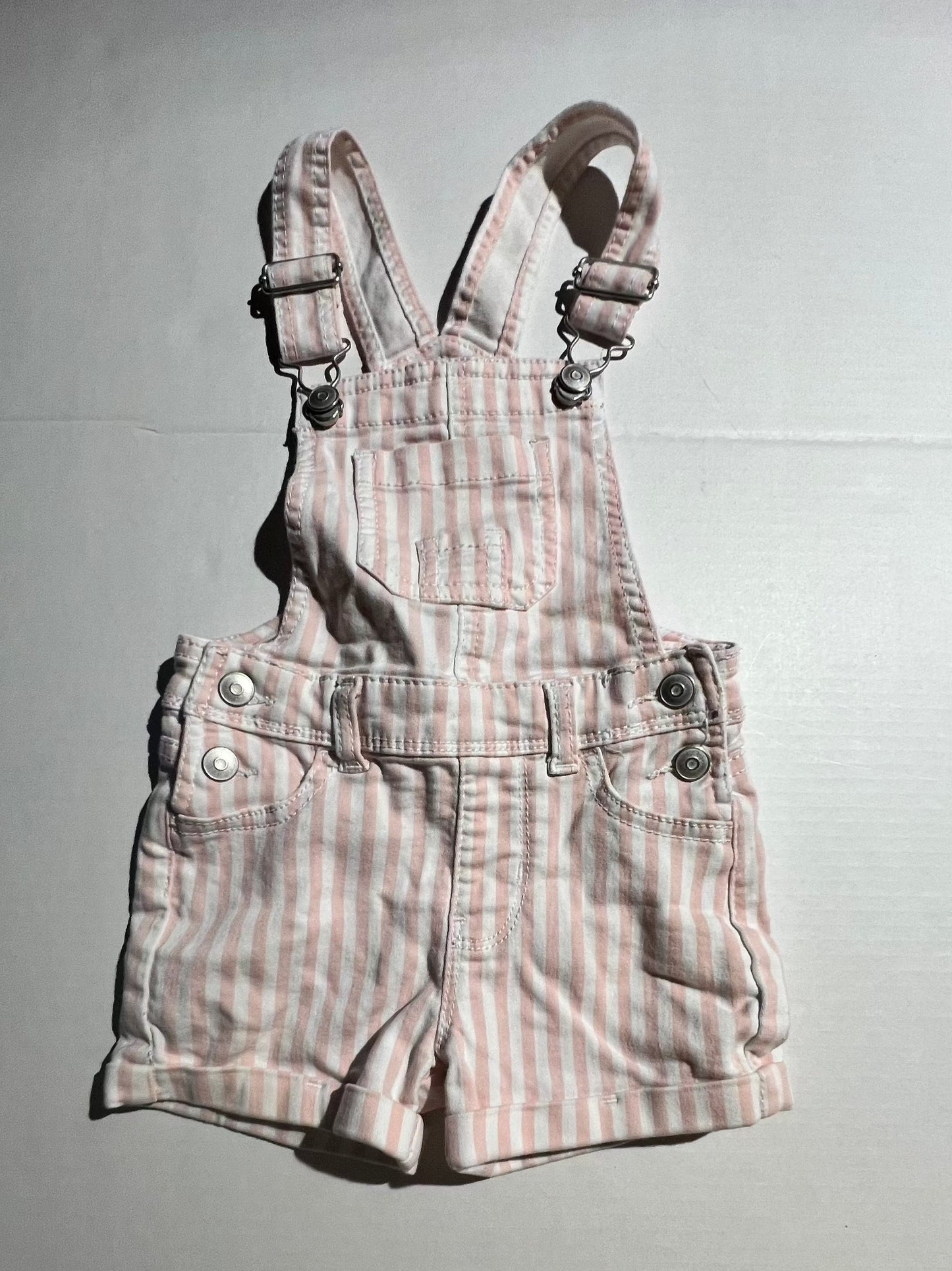 #100 Girls 2T Adorable Shortalls
