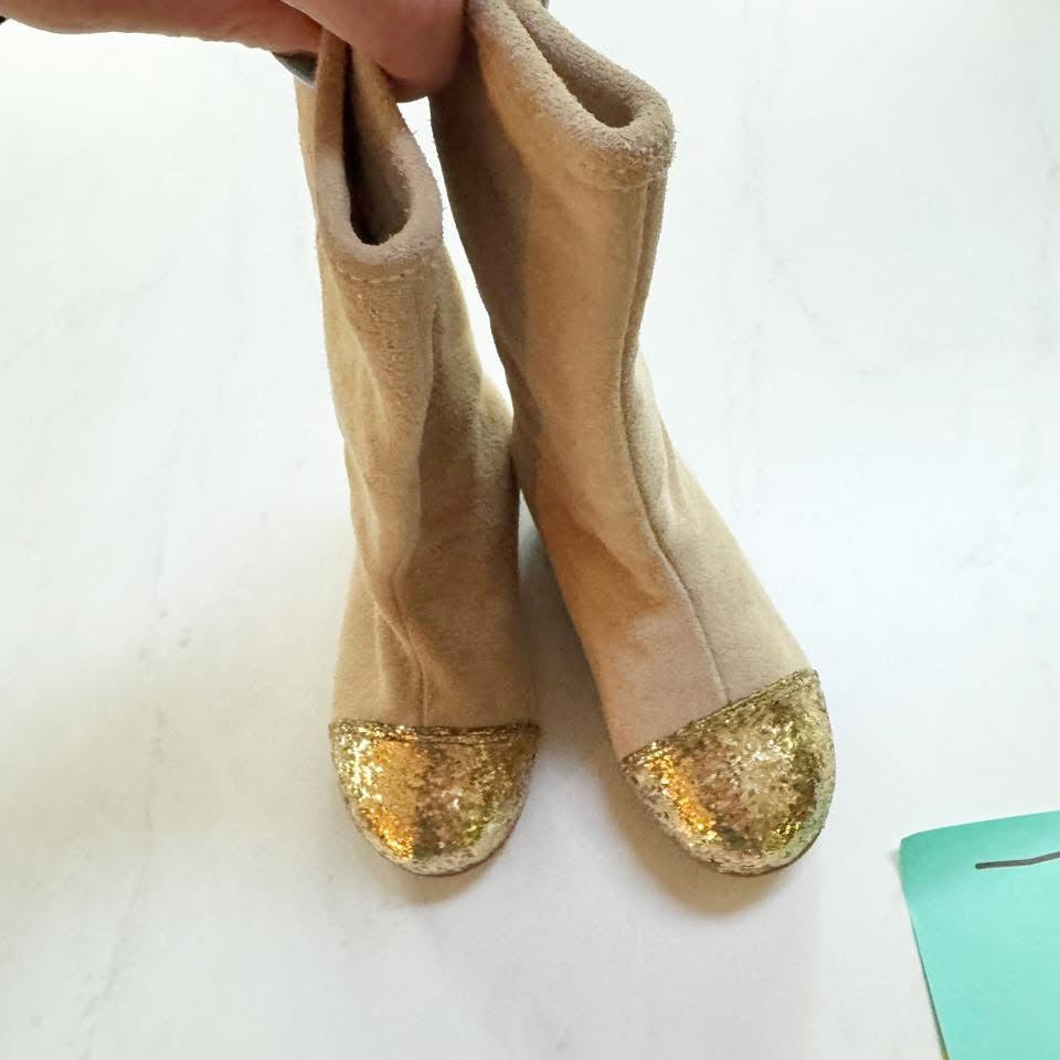 Seller 196- holiday glitter boots 7