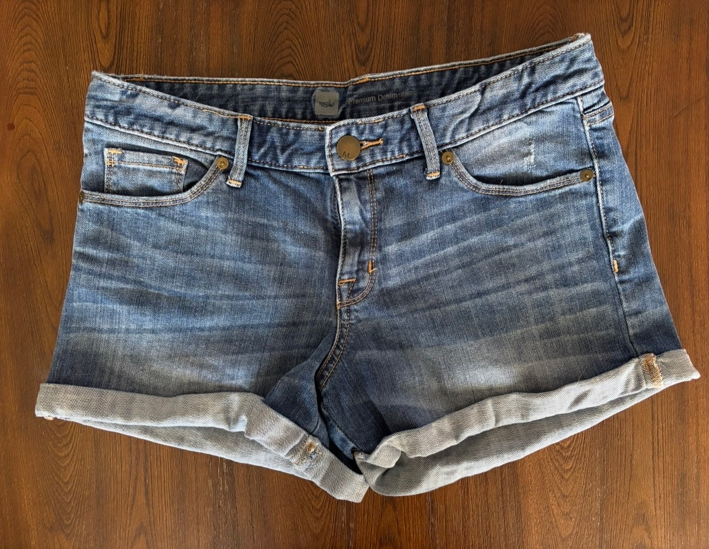 #122 women's size 10 target brand jean shorts