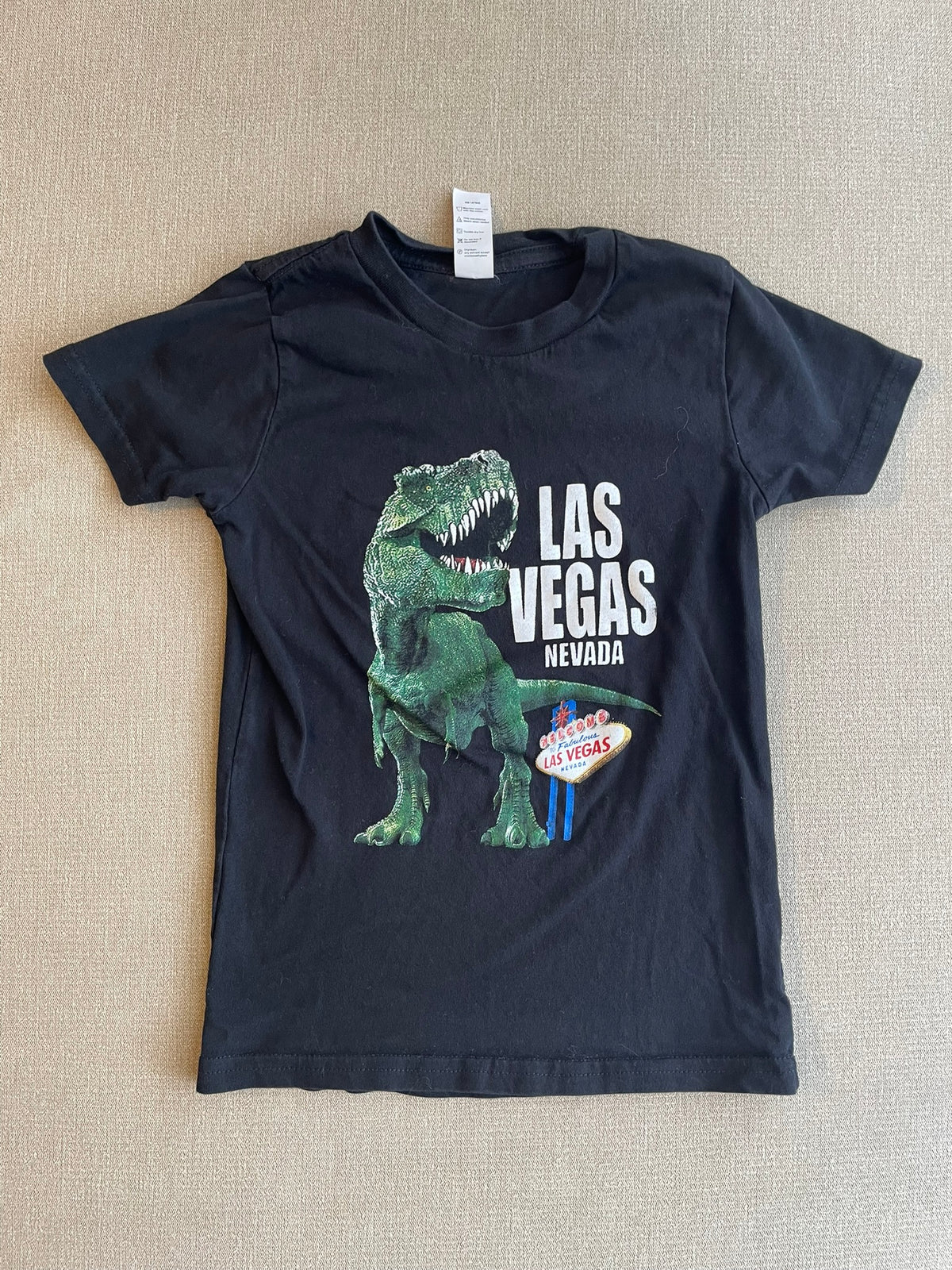 Seller #12 | Las Vegas Dinosaur Souvenir Black Tshirt | VGUC | Size Youth XS