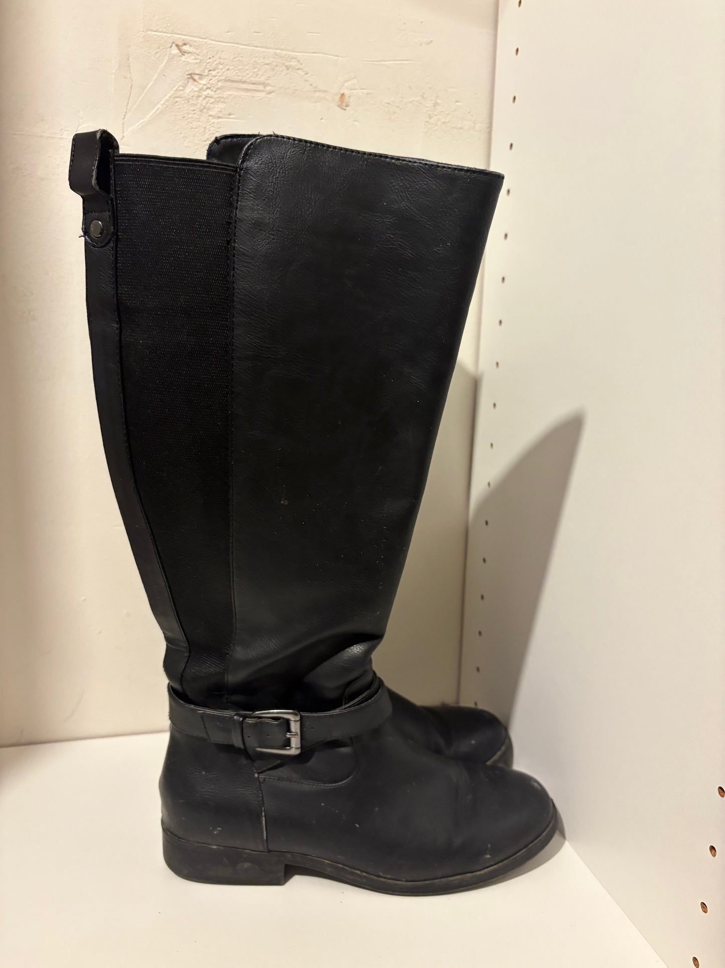 #112 Women's Target Knee High Black Boots Size 7