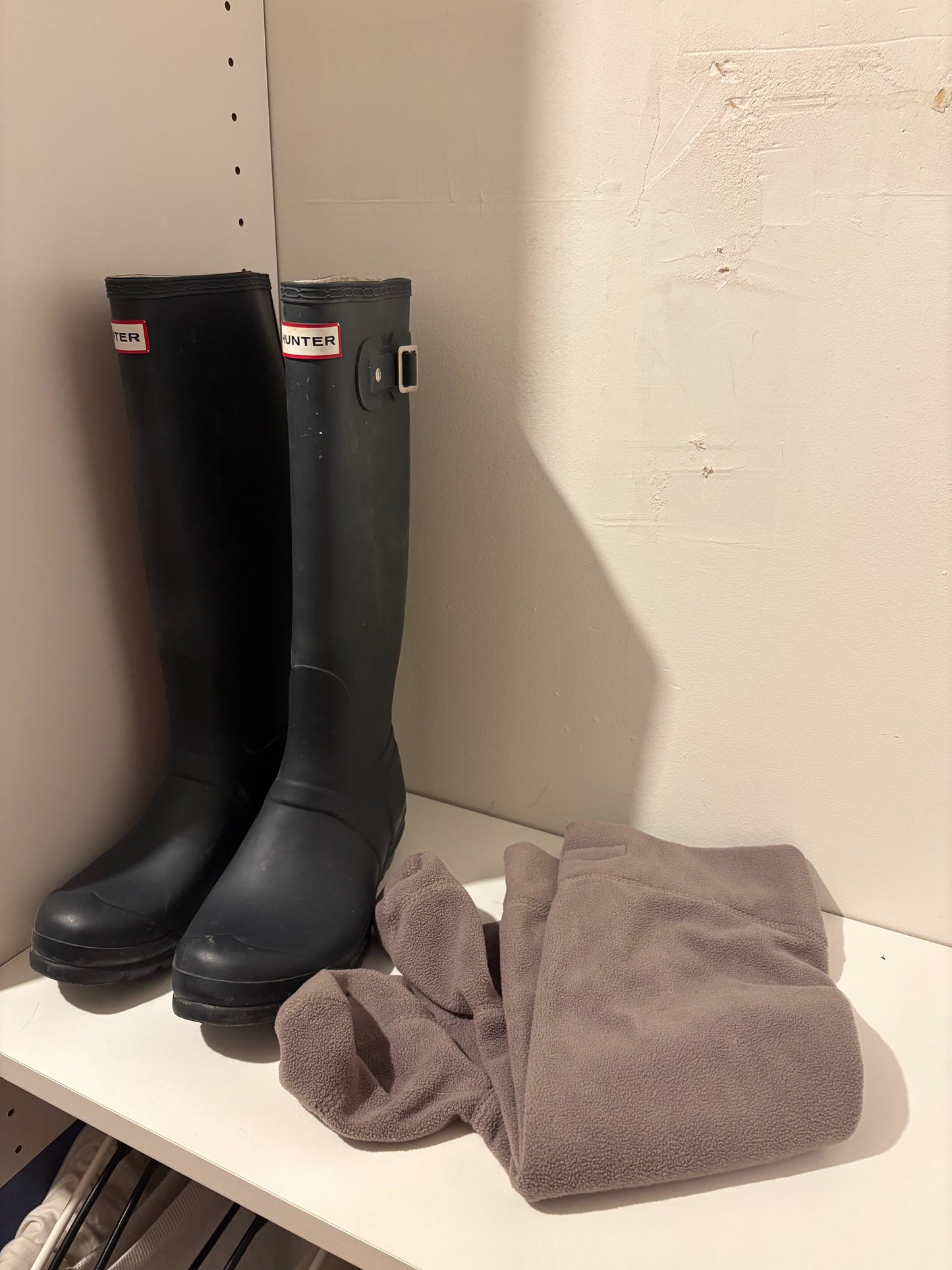 #112 Original Tall Navy Hunter Boots with Inserts Women's Size 7