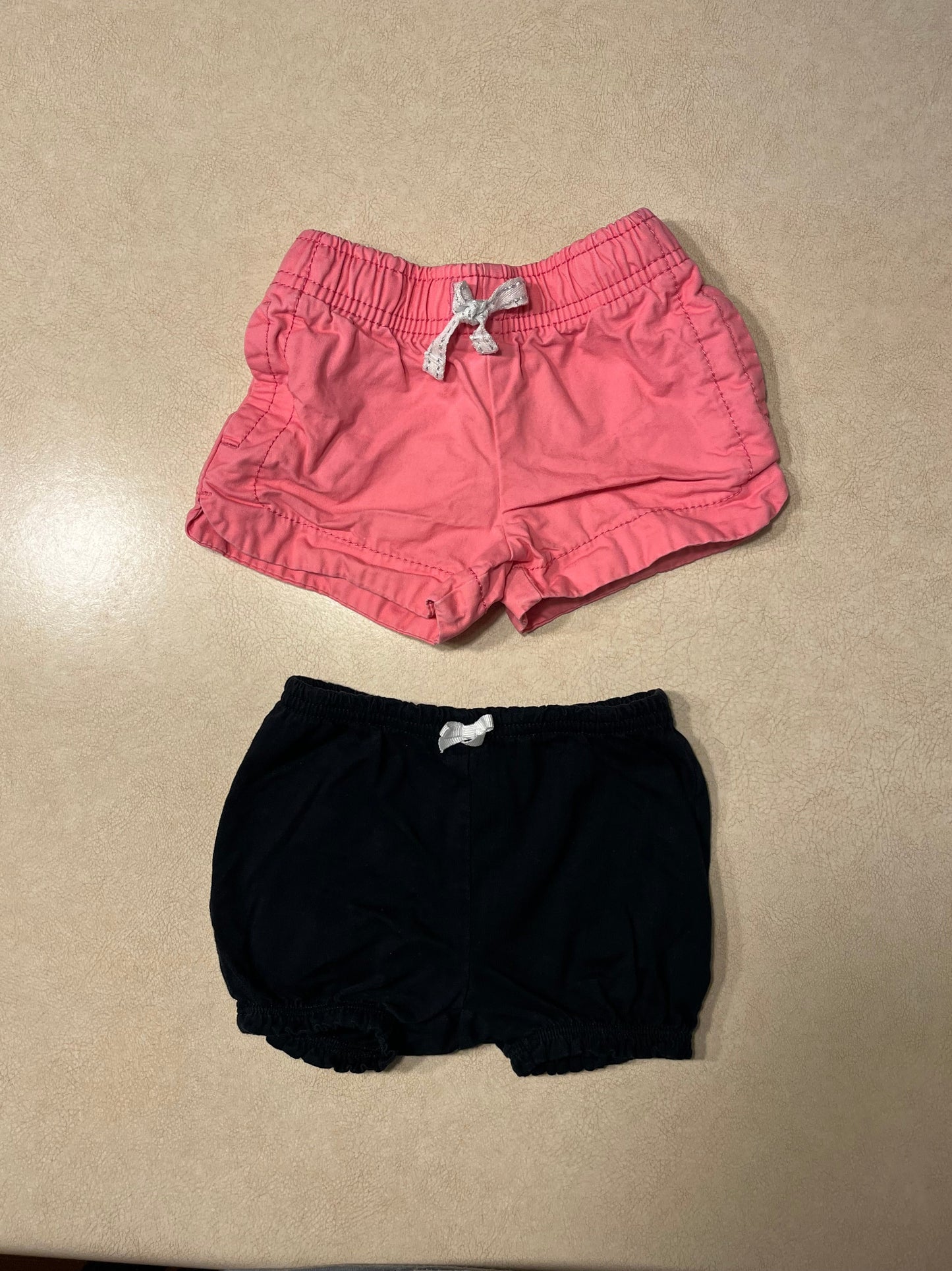 #31 Carter's Shorts Girls 9 months