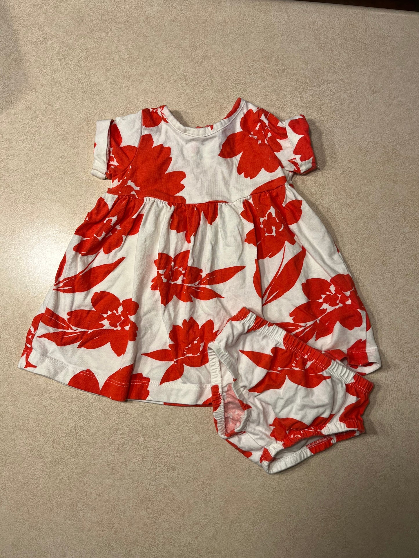 #31 Carter's Dress Girls 6 months