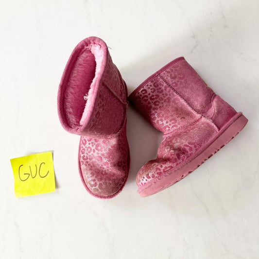 Seller 196 pink sparkle Uggs girls 2