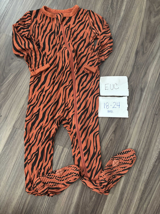#138 - 18-24 Mo Kyte Baby (Bamboo) EUC Rust Tiger ZIppy
