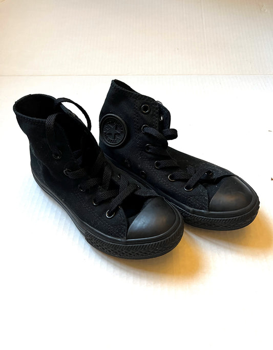 134 Converse all black high tops Unisex Size 12.5 Kids
