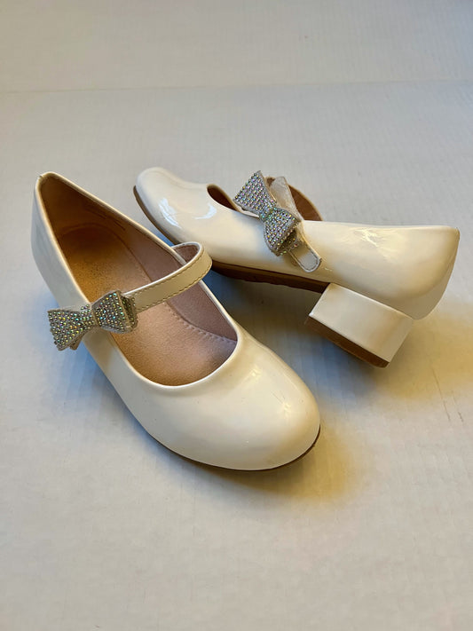 134 Kelly & Katie White patent leather Girls heels size 13