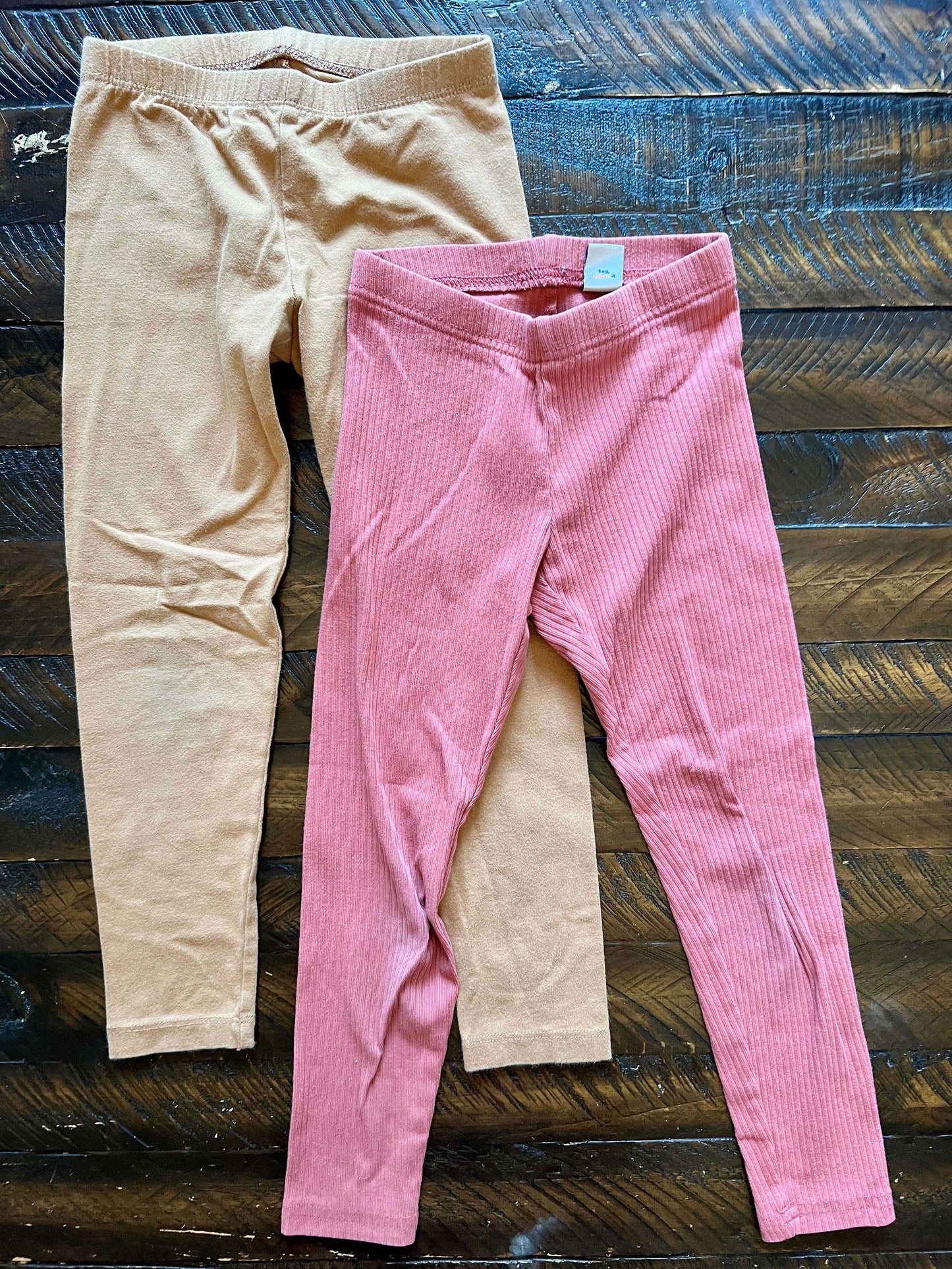 134 Old Navy Girls legging bundle (camel/mauve) 5T