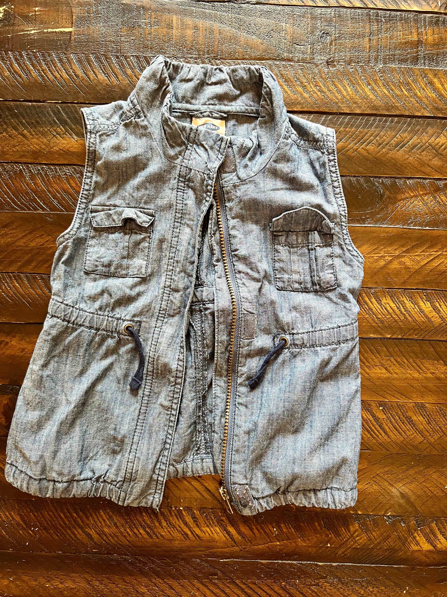 134 Old Navy Girls denim vest 5T