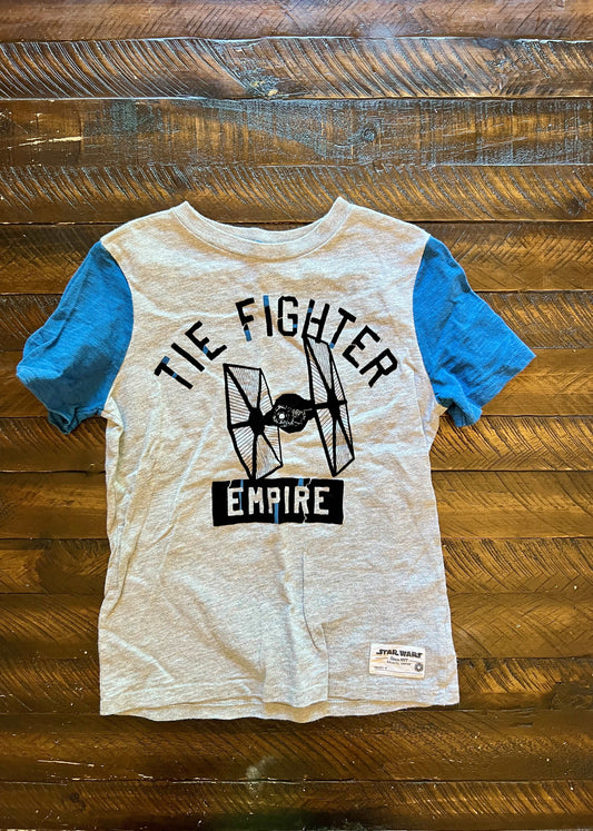 134 Star Wars Boy shirt Size S