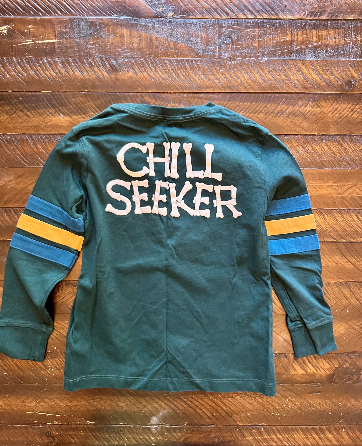 134  Old Navy Boys Chill Seeker shirt Size 6/7