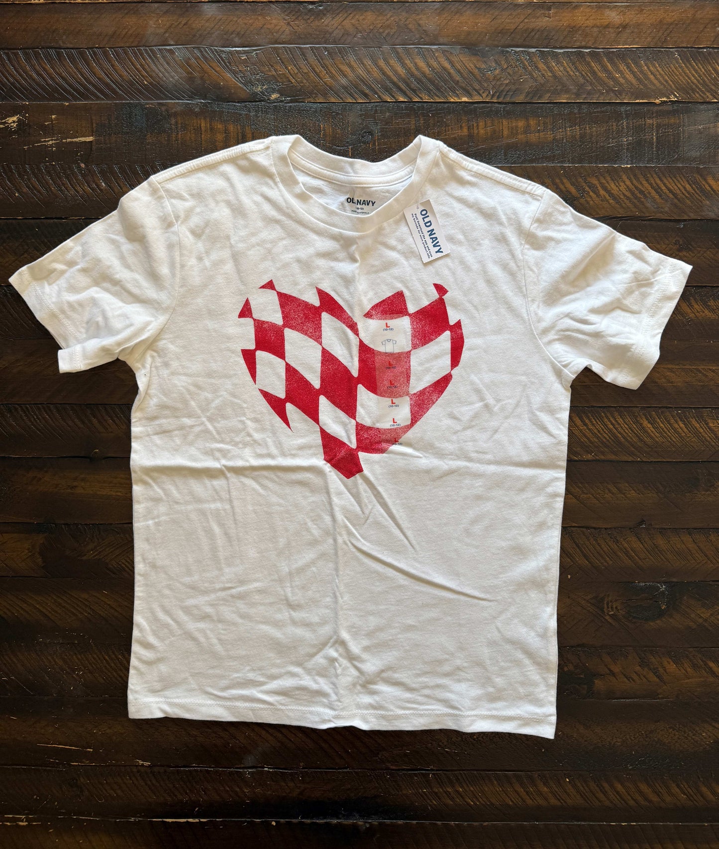 134 Old Navy Boys heart shirt 10/12