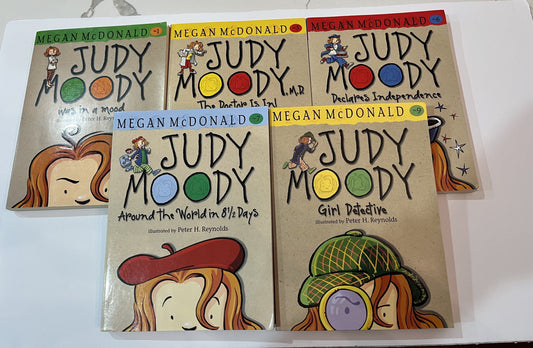 #124 Judy Moody Books #1, 5, 6, 7 & 9