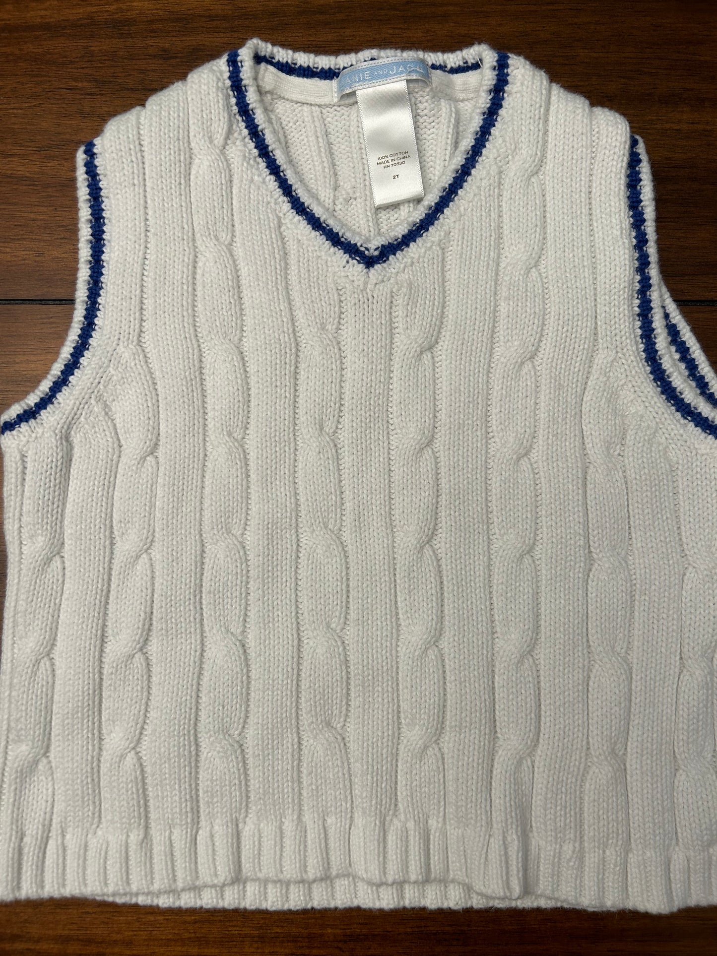 Janie & Jack Boys White Sweater Vest Size 2T PPU 45040