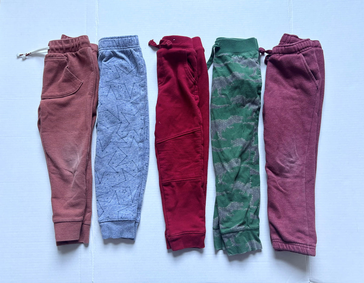 #154 Assorted Joggers Boys 4T GUC-VGUC