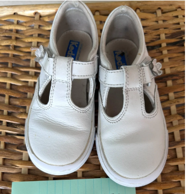 Seller #7 Keds Girls Daphne Leather Shoes size 9