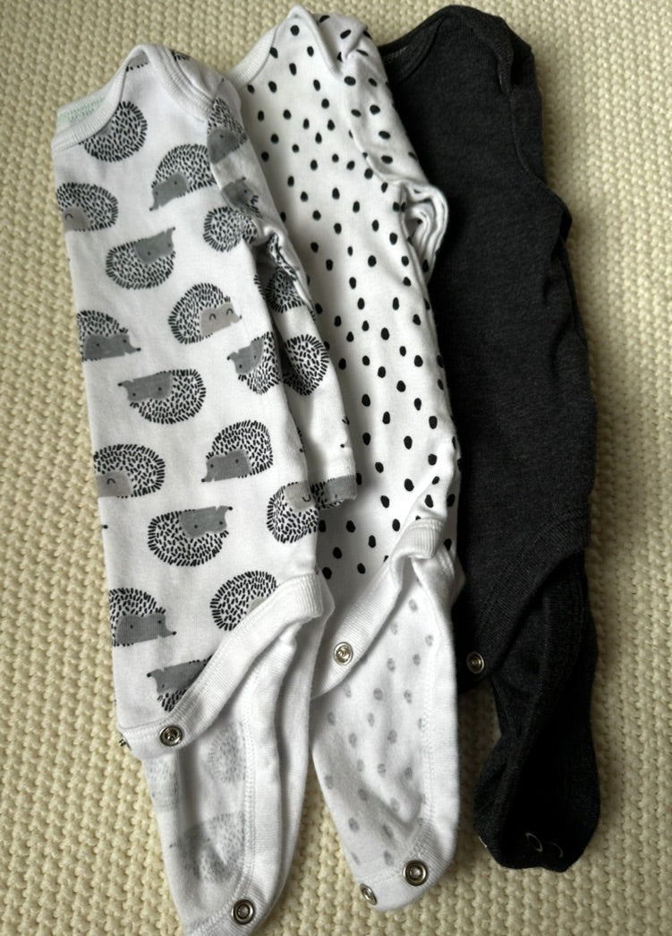 #146 Cloud Island L/S Black White Bodysuit Set (3) Girls 0-3M