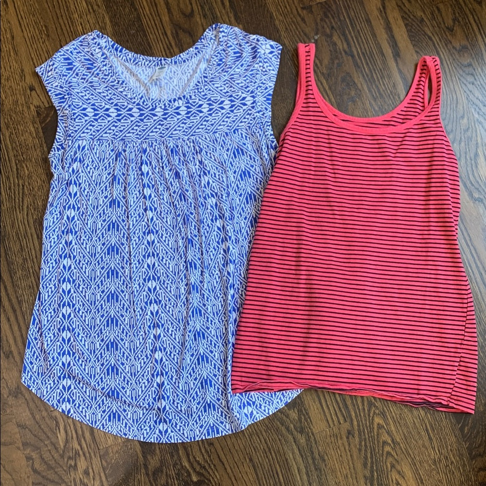 #151 - Motherhood Maternity & Old Navy Maternity Top Set (Small)