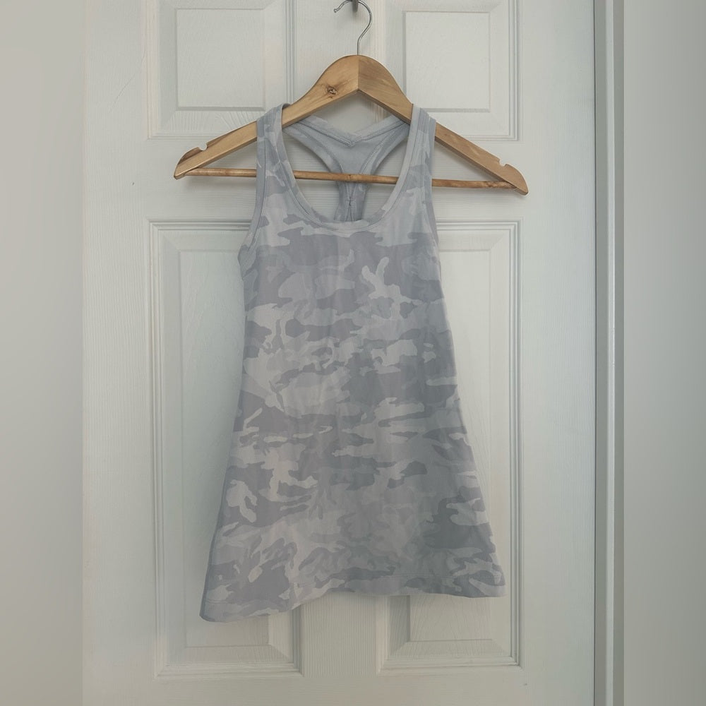 Women's Lululemon Grey Camo Racerback Tank Top - Size XS