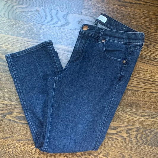 #48 - Ann Taylor Loft Women's Dark Blue Jeans Capris - Women's 27/4