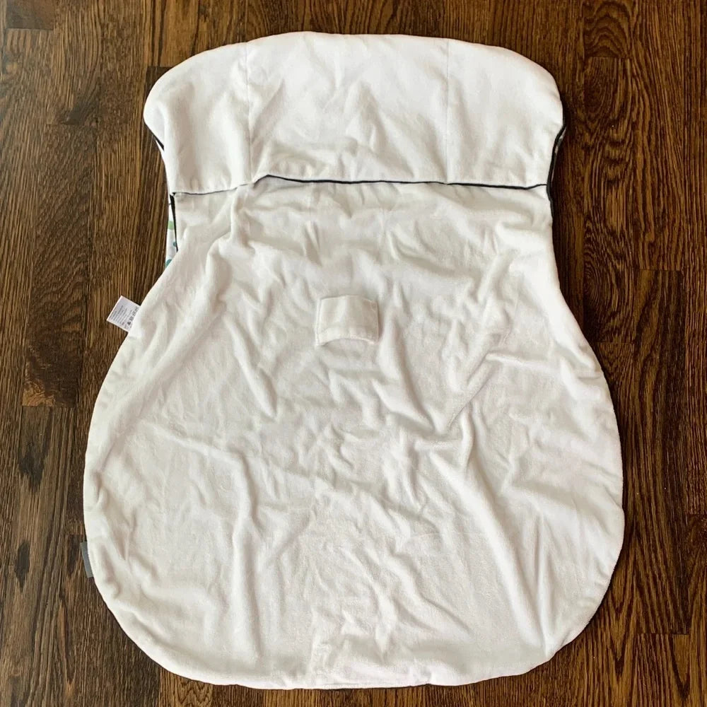 #151 - Uppababy Geometric Stroller Blanket