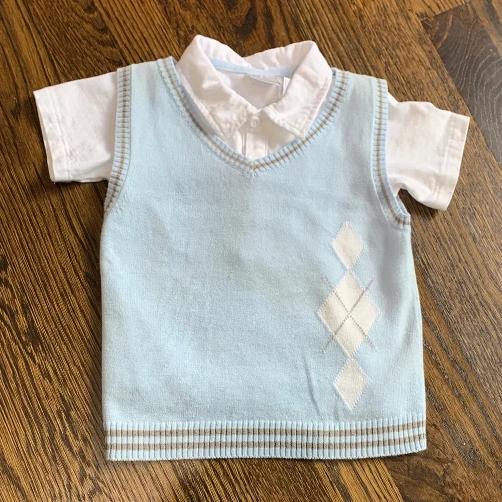#48 - FAO Schwarz Light Blue Argyle Vest with White Shirt and Shorts Set - 24mo