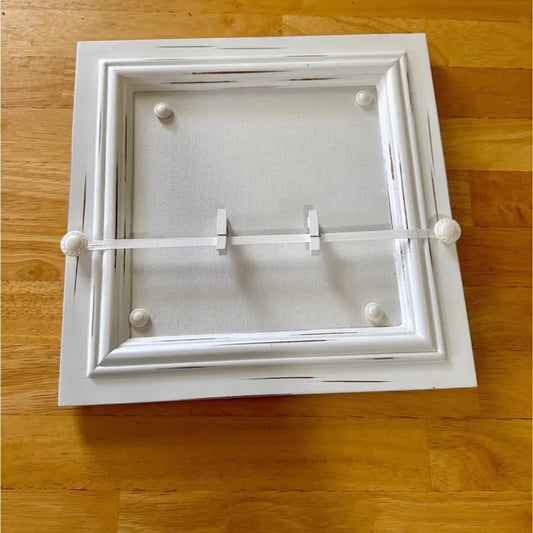White Distressed Magnetic Photo Frame – Farmhouse 8x10 w/ Clips