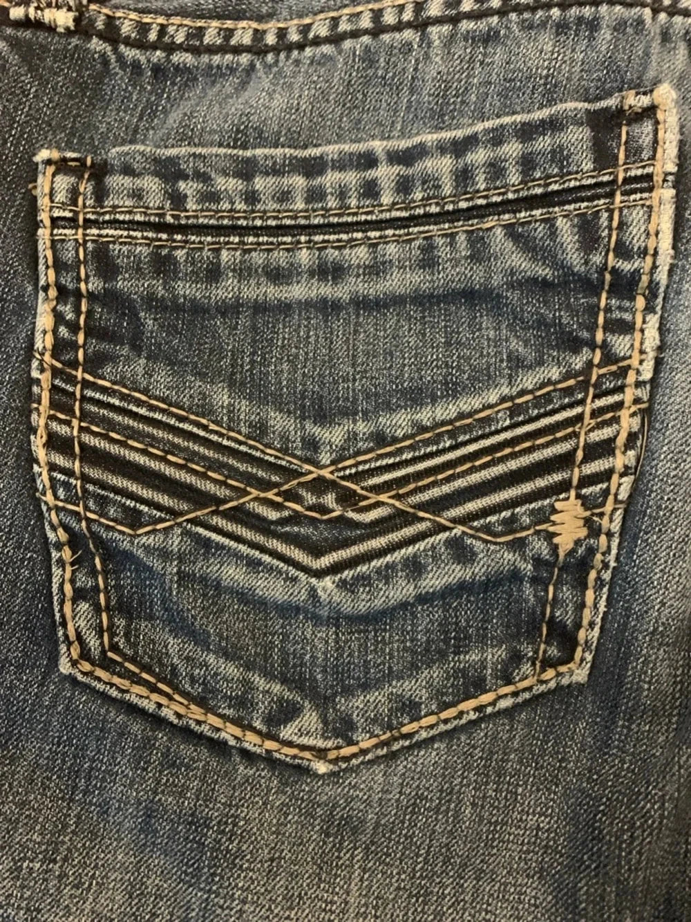 #48 - BKE Men's Straight-Leg Jeans - Men's 32R