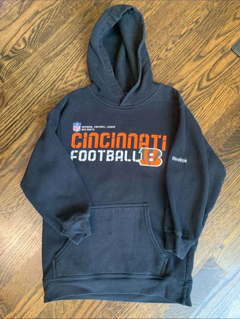 #151 - Reebok Cincinnati Football Hoodie Youth Small (8)