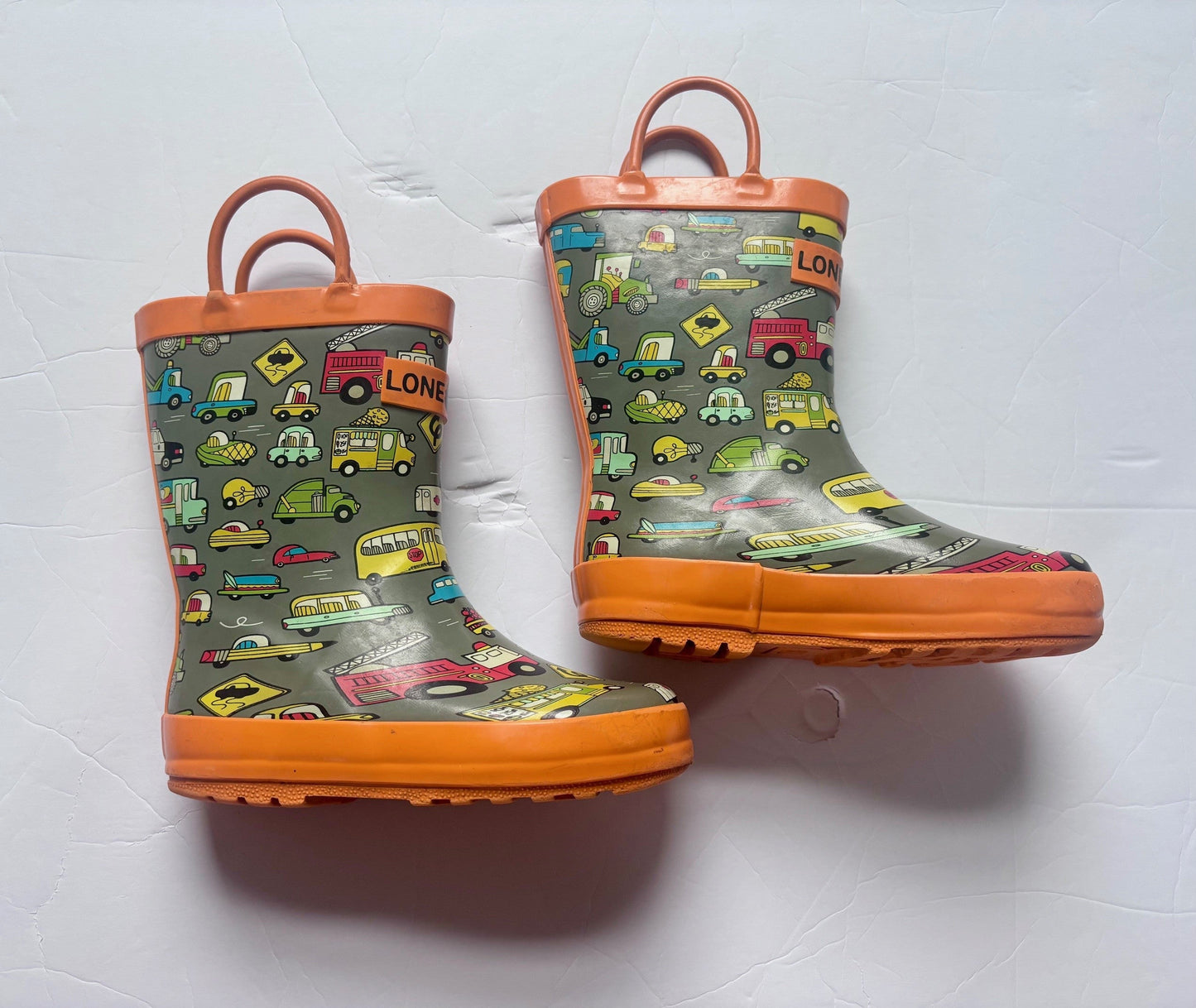 #43 Lonecone Rainboots Boys Size9 EUC