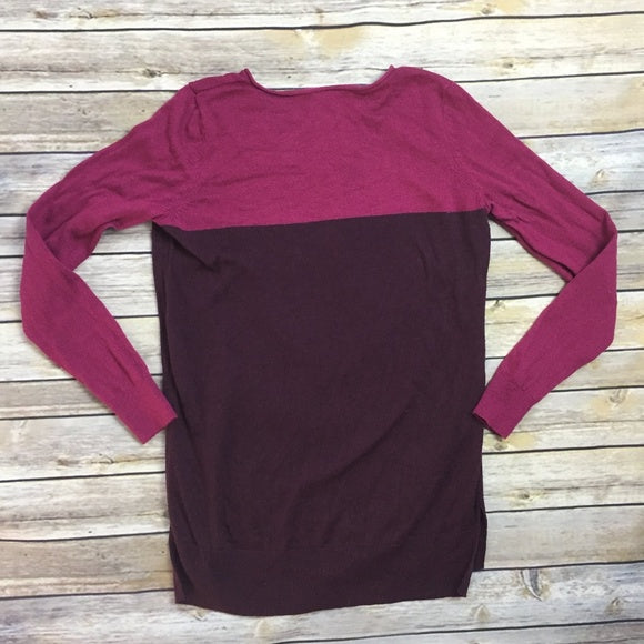 19 - Ann Taylor Color Block High-Low Sweater Small/Petite