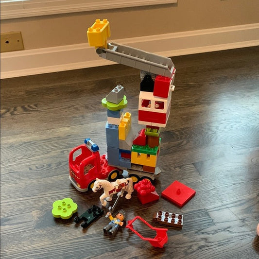 #181 Duplo Lego Assorted Bricks - Firetruck and Knights