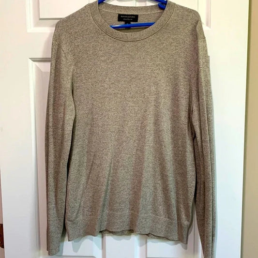 #181 - Banana Republic Premium Luxe Sweater - Men's Medium *REDUCED*
