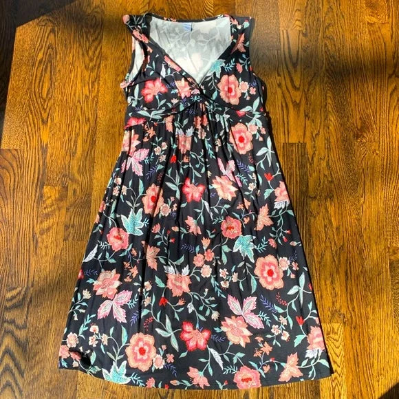 PPU Montgomery EUC Old Navy Maternity Floral Dress (Small)