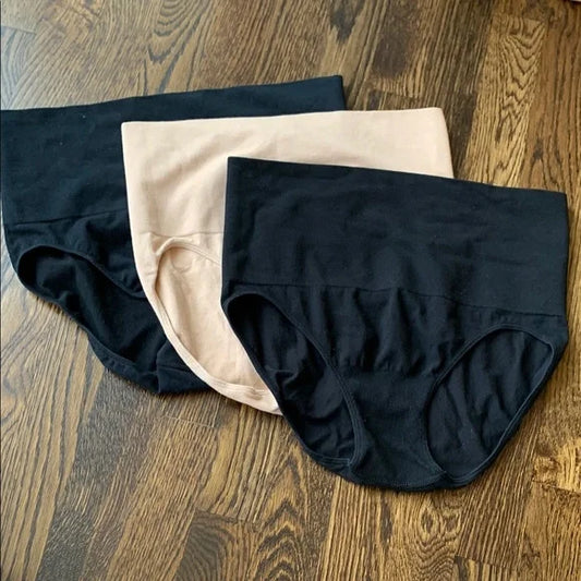 #181 - Pea in the Pod and Motherhood Maternity High-Waisted Maternity Briefs - Size Small/Medium